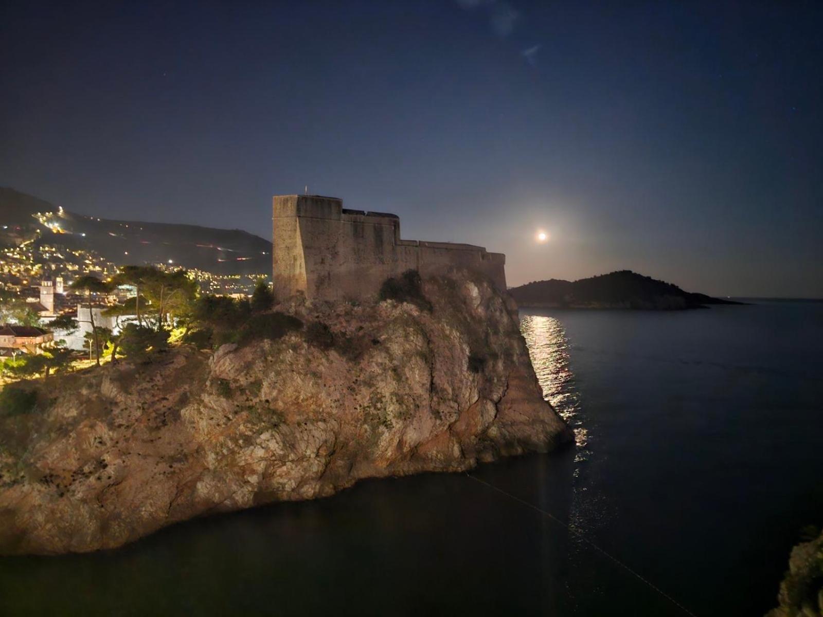 Villa Anica Dubrovnik - Luxurious With A Sea View ภายนอก รูปภาพ